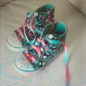 *3 Listings $40** Kids High-Top Skechers Light Up Sneakers with Penguin Design